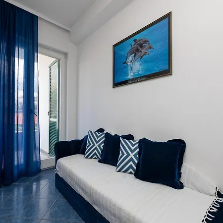 Sweet Memories - Two Bedroom With Balcony A2 - St アパート